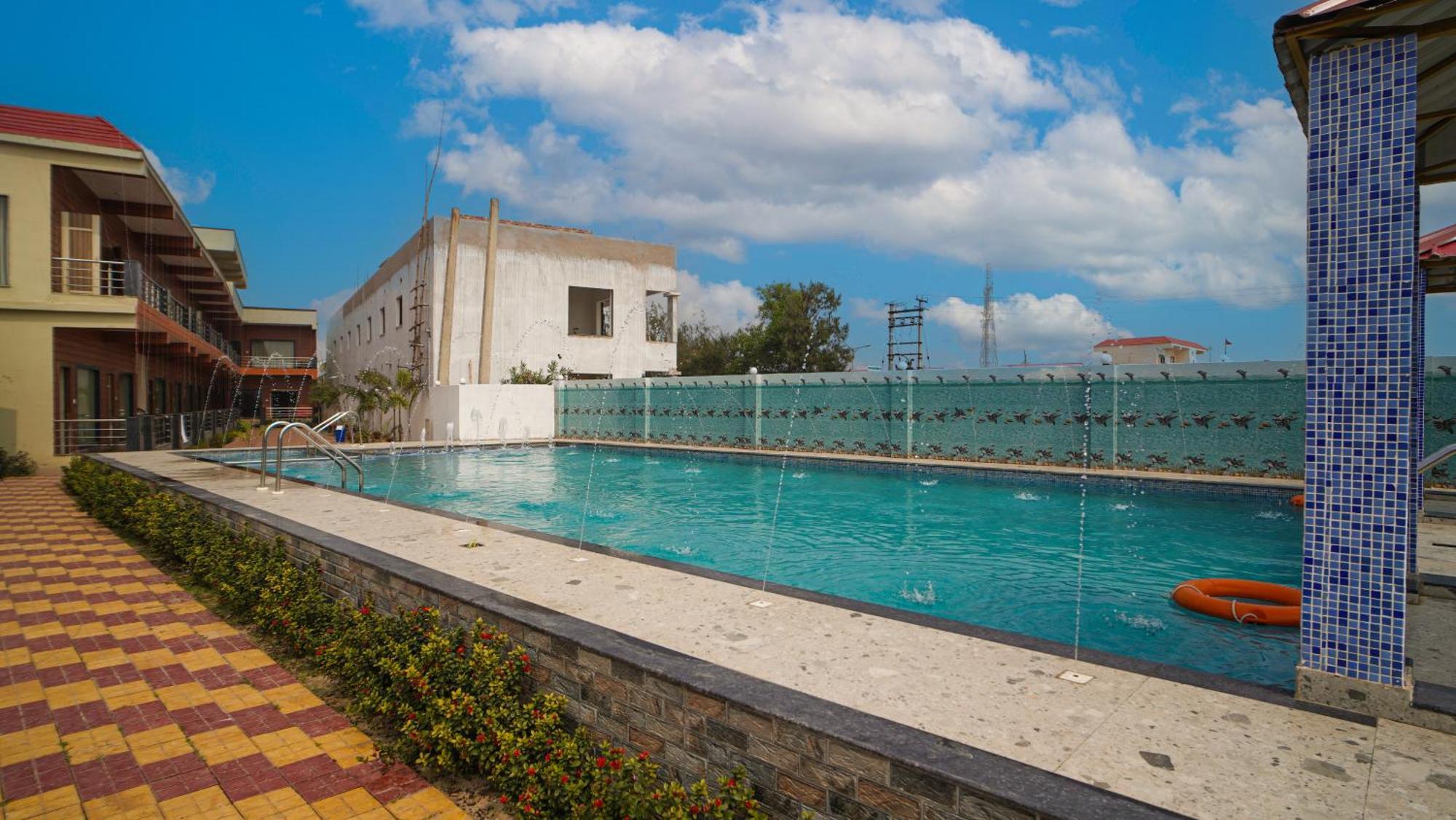 Sea Queen Beach Resort On Beach !! Couple Friendly Family Resort !! Mandarmani Ngoại thất bức ảnh